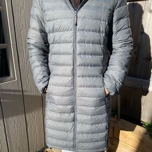 **like new** Aritzia, TNA, Botanie Long Puffer with packable bag